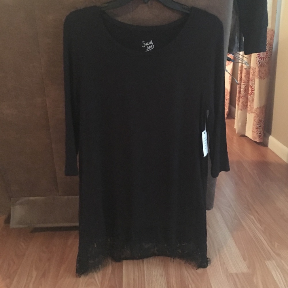 Black tunic top